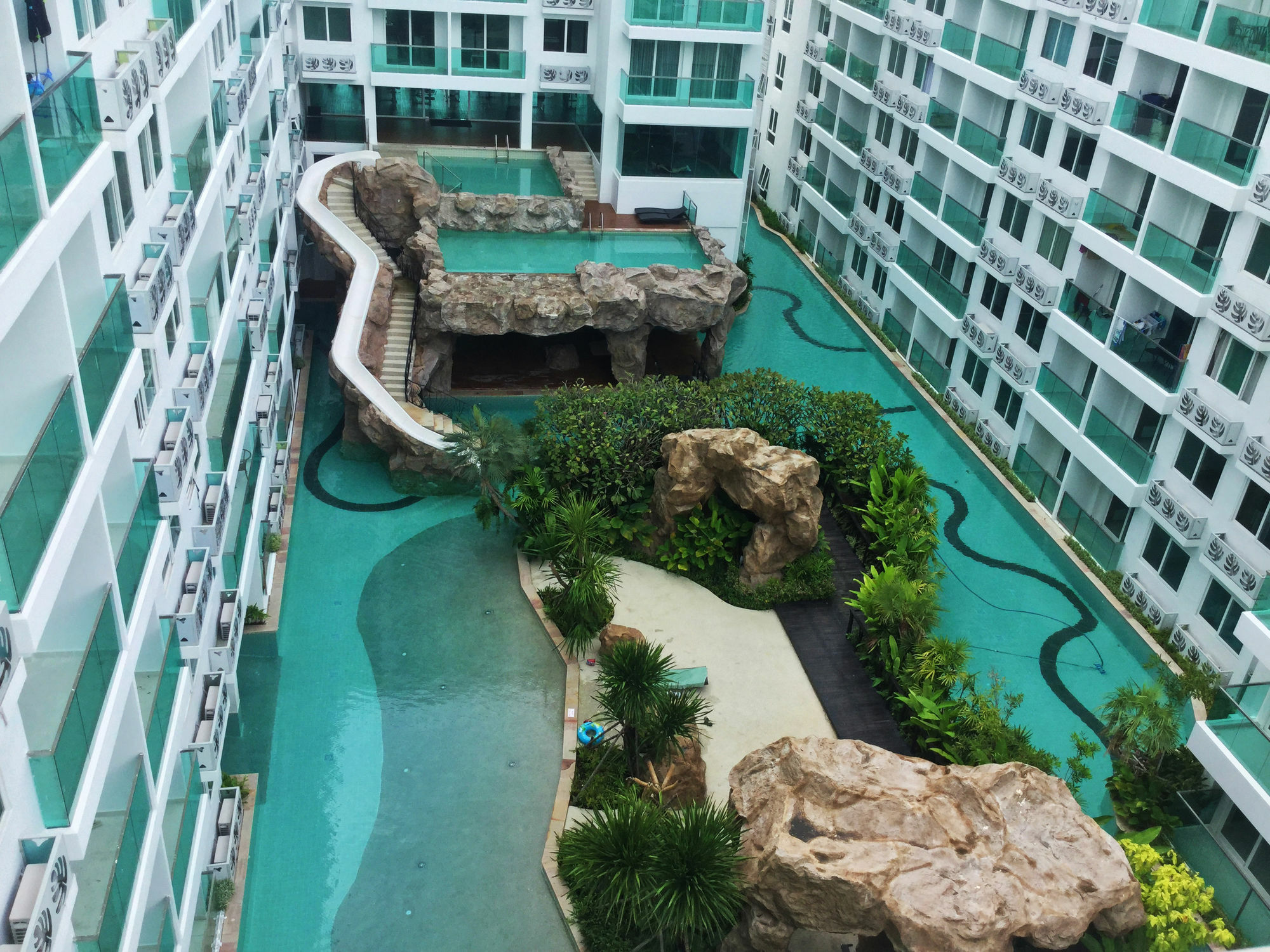 Amazon Residence By Pattaya Sunny Rentals Jomtien Beach Exterior photo